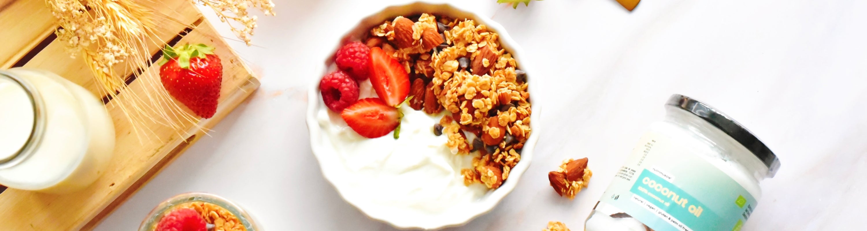 Rezept: Schokoladen-Mandel-Granola – Nutrimuscle Rezept: Schokoladen-Mandel-Granola – Nutrimuscle