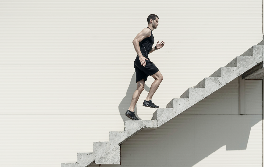 Pourquoi progresse-t-on par paliers en musculation ?